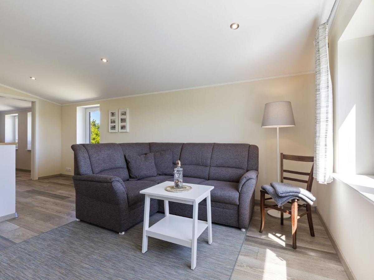 Apartment Intriguing In Ostseebad K Hlungsborn With Garden Ostseebad Kühlungsborn